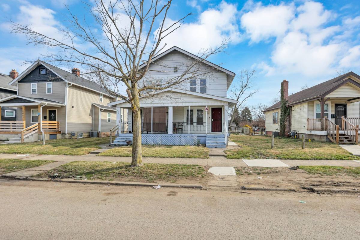 Apartment for rent at 252-254 S Wayne Ave, Columbus, OH 43204