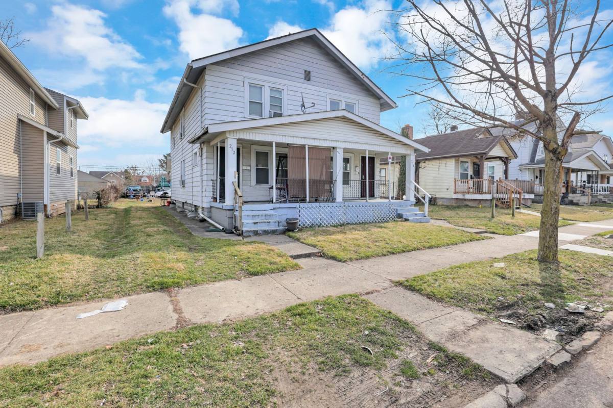 Apartment for rent at 252-254 S Wayne Ave, Columbus, OH 43204