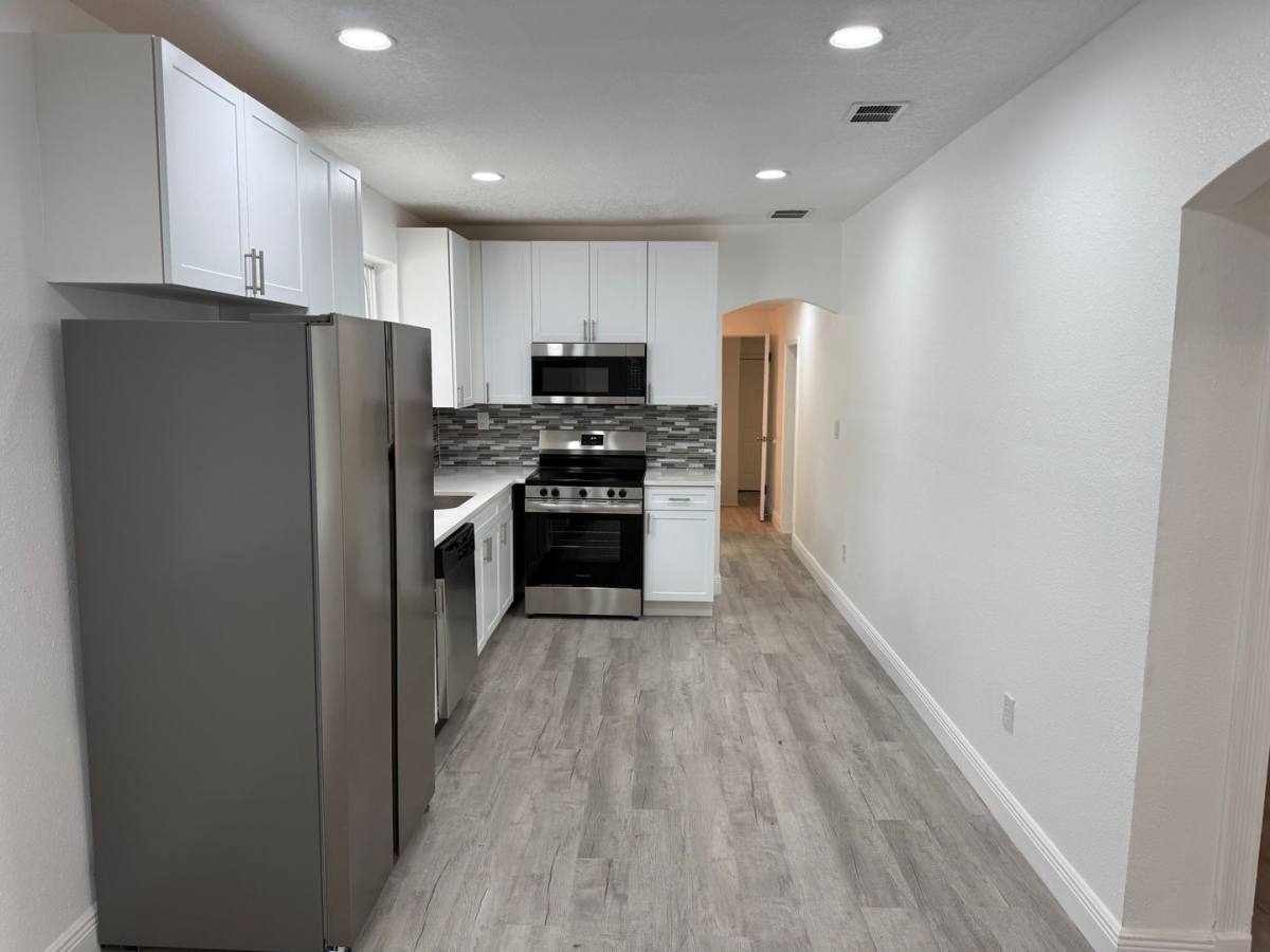 House for rent at 1904 W St Louis, Tampa, FL 33607