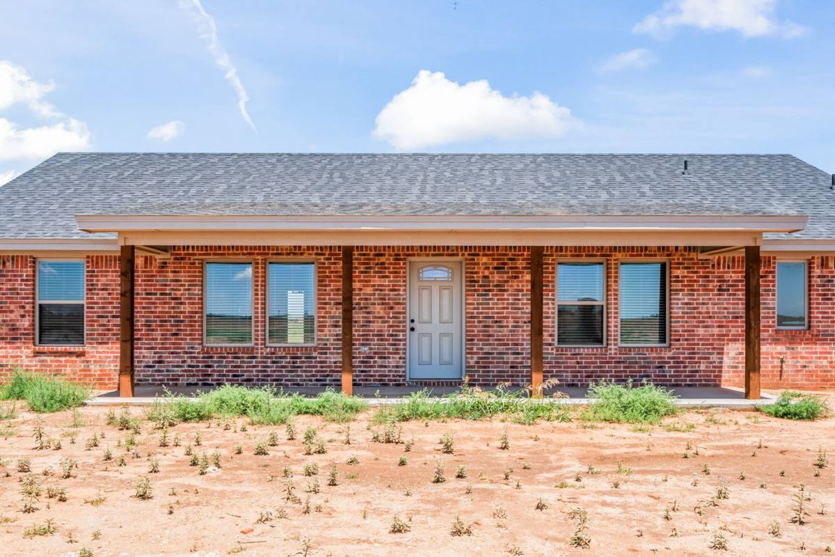 House for rent at 10517 E Cr, Slaton, TX 79364