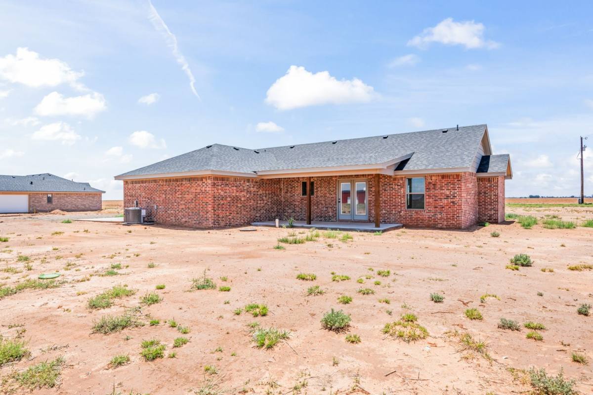 House for rent at 10517 E Cr, Slaton, TX 79364