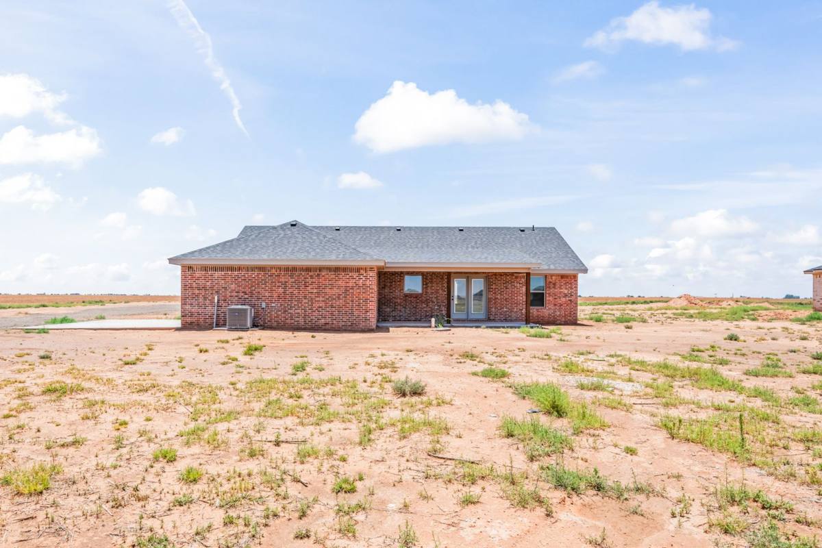 House for rent at 10517 E Cr, Slaton, TX 79364