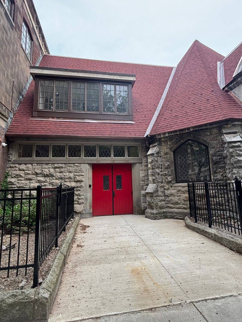 Apartment for rent at 310 Montgomery St, Syracuse, NY 13202