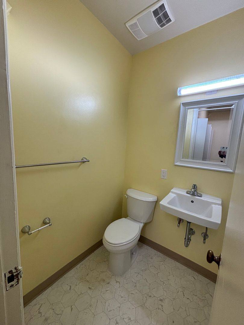 Apartment for rent at 310 Montgomery St, Syracuse, NY 13202