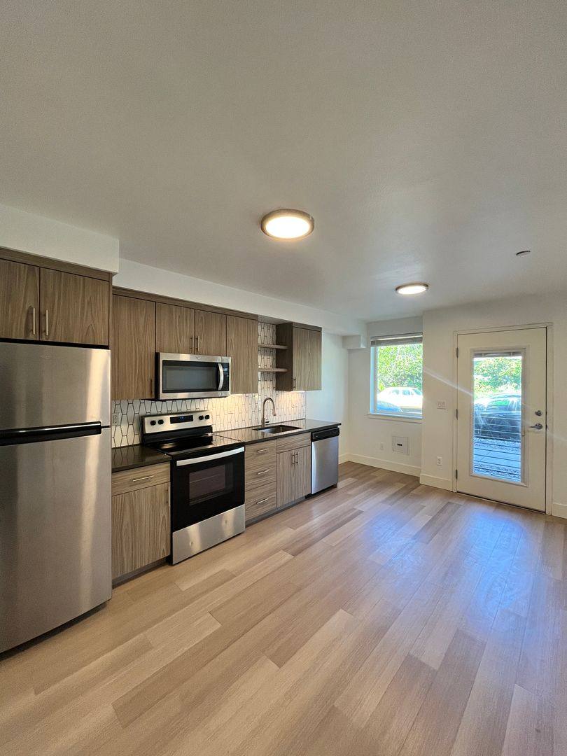 Apartment for rent at 6280-6290 N Montana Ave, Portland, OR 97217