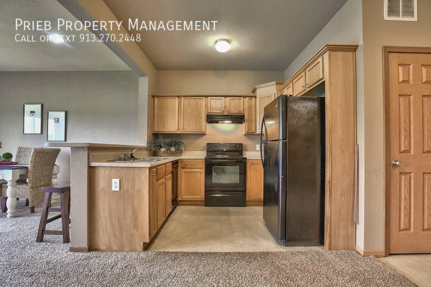 Townhouse for rent at 856 S Woodson Court, Gardner, KS 66030