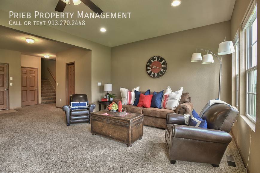 Townhouse for rent at 856 S Woodson Court, Gardner, KS 66030