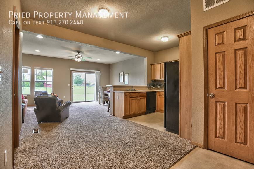 Townhouse for rent at 856 S Woodson Court, Gardner, KS 66030