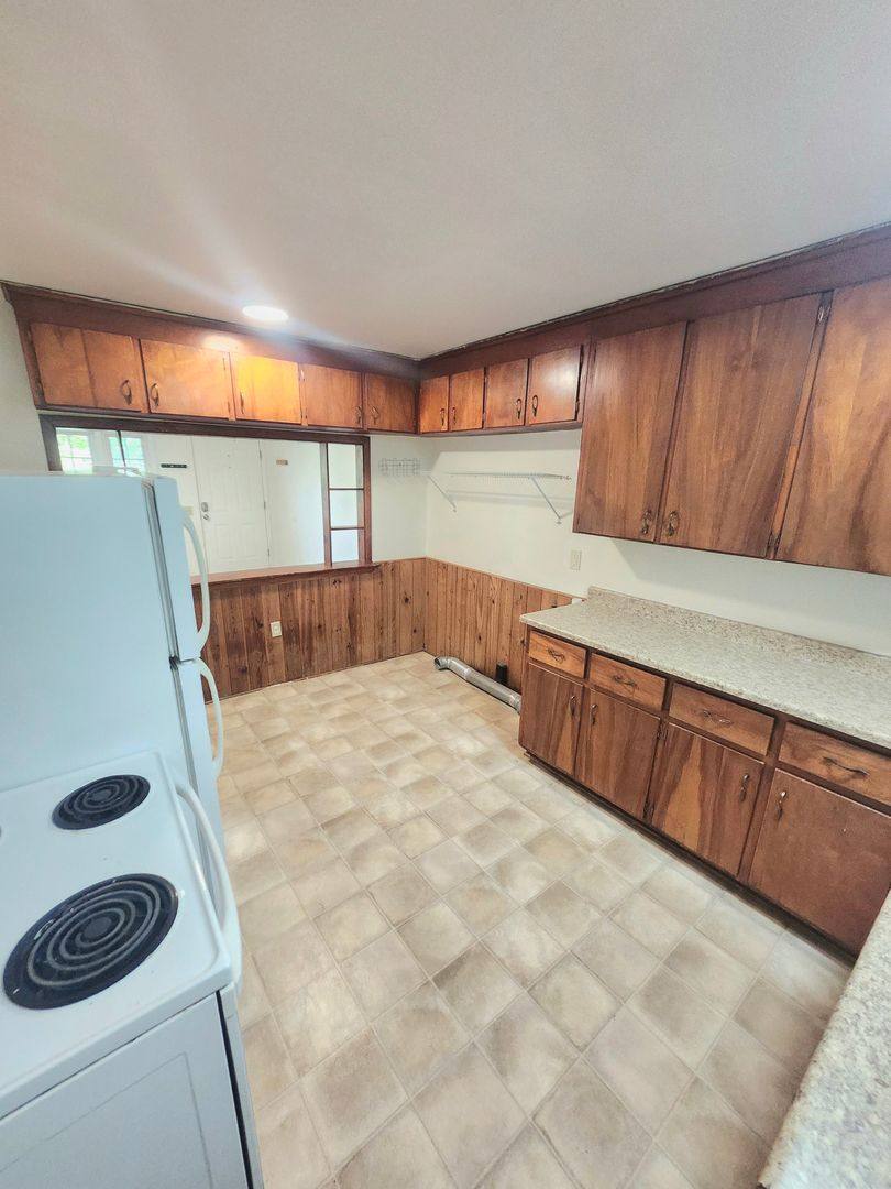 Apartment for rent at 3254-3256 County Line Rd, Macedon, NY 14502