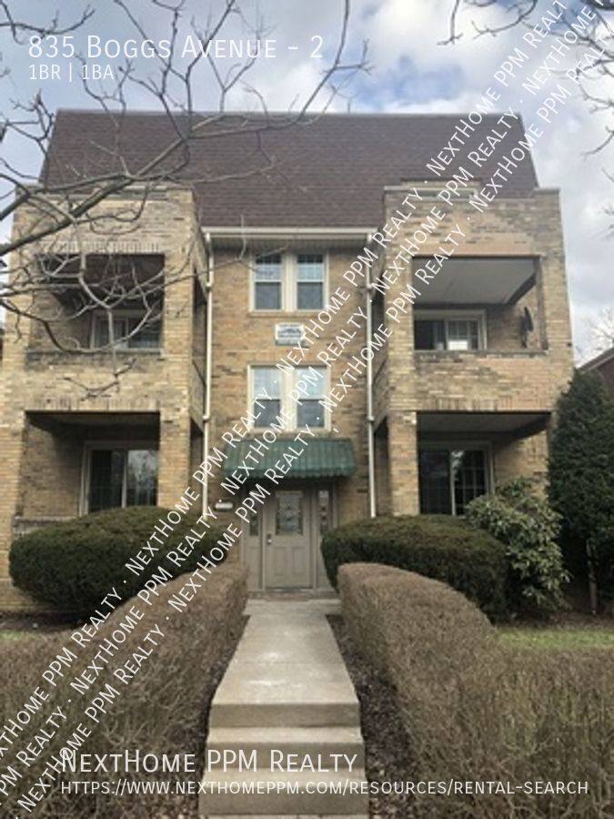 Apartment for rent at 835 Boggs Ave #2, Pittsburgh, PA 15211