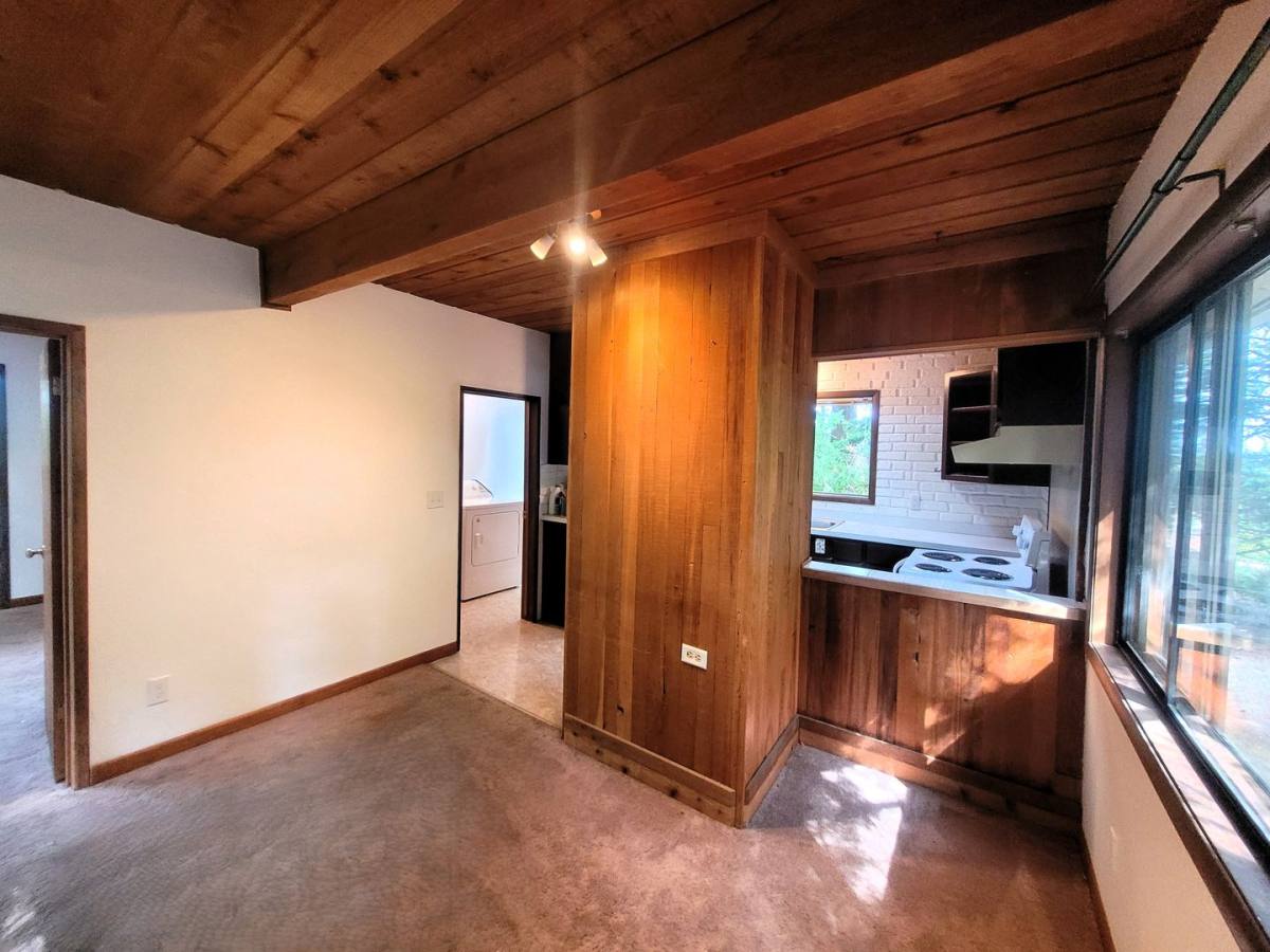 House for rent at 1327 Toledo St, Bellingham, WA 98229
