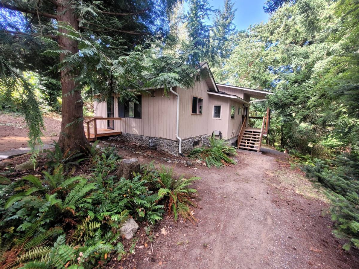 House for rent at 1327 Toledo St, Bellingham, WA 98229