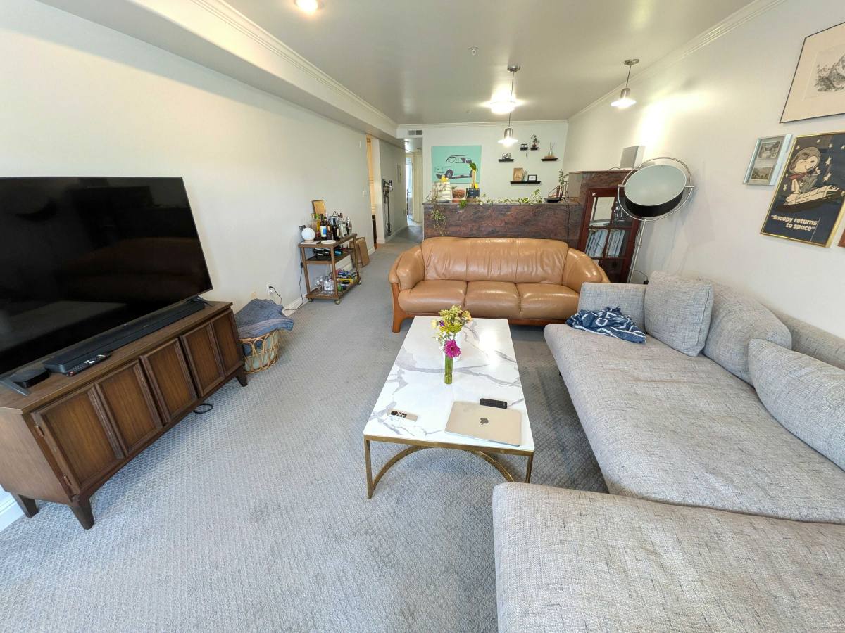 Condo for rent at 583 Hayes St #2, San Francisco, CA 94102