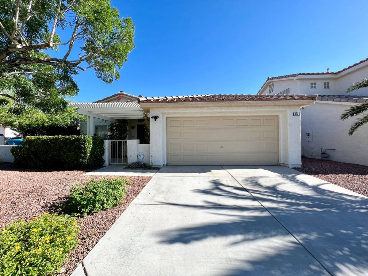 House for rent at 8220 Hollister Ave, Las Vegas, NV 89131