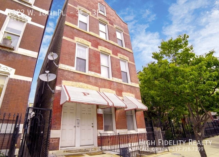 Apartment for rent at 1322 W 18th Place - 3F #3F, Chicago, IL 60608