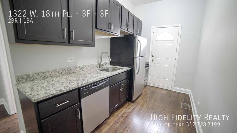 Apartment for rent at 1322 W 18th Place - 3F #3F, Chicago, IL 60608