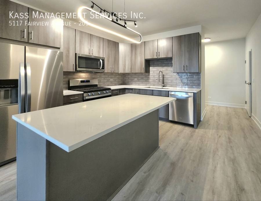 Apartment for rent at 5117 Fairview Ave #205, Downers Grove, IL 60515