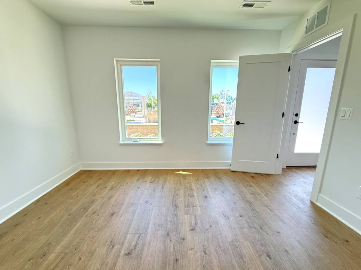House for rent at 33 Lower Service Court NW, Washington, DC 20001