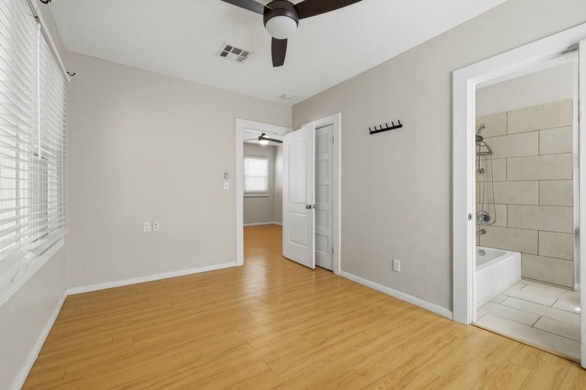 House for rent at 10412 Eldora Ave, Sunland, CA 91040