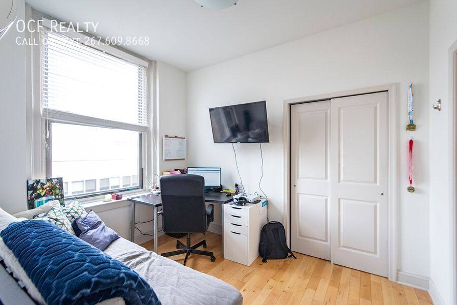 Apartment for rent at 427 Monroe St #402, Philadelphia, PA 19147