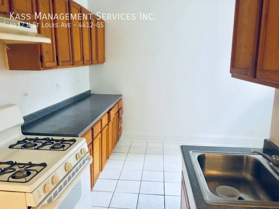 Apartment for rent at 4412 N St Louis Ave #GS, Chicago, IL 60625