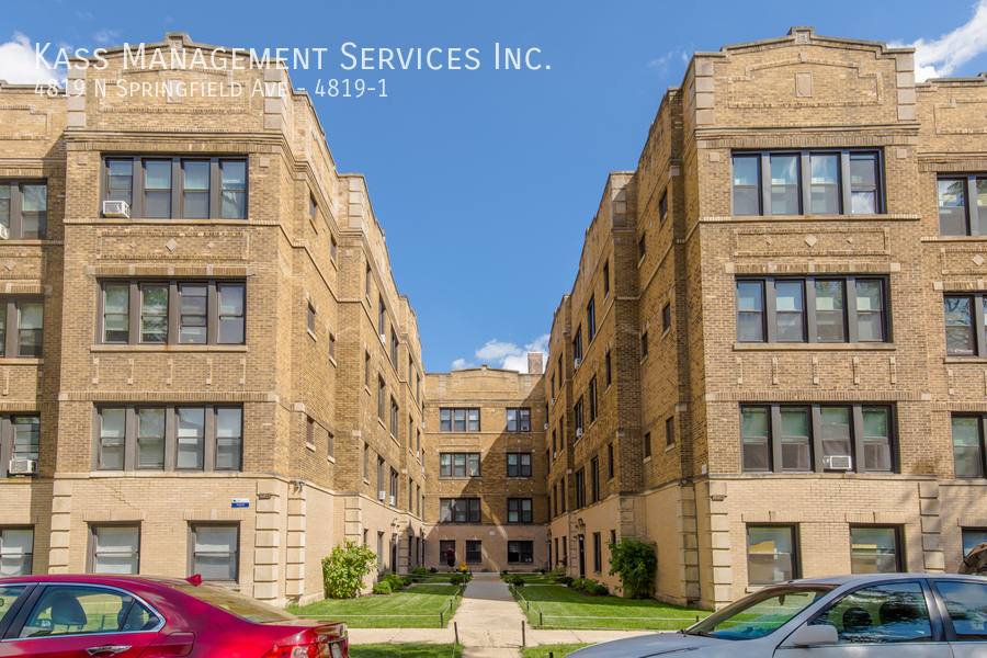 Apartment for rent at 4819 N Springfield Ave #1, Chicago, IL 60625