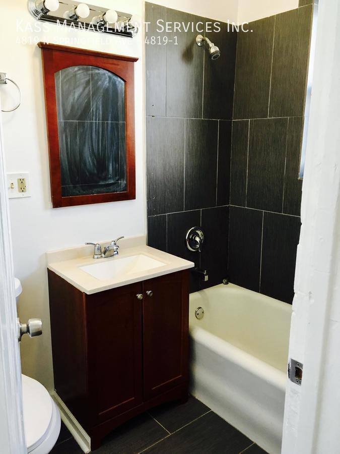 Apartment for rent at 4819 N Springfield Ave #1, Chicago, IL 60625