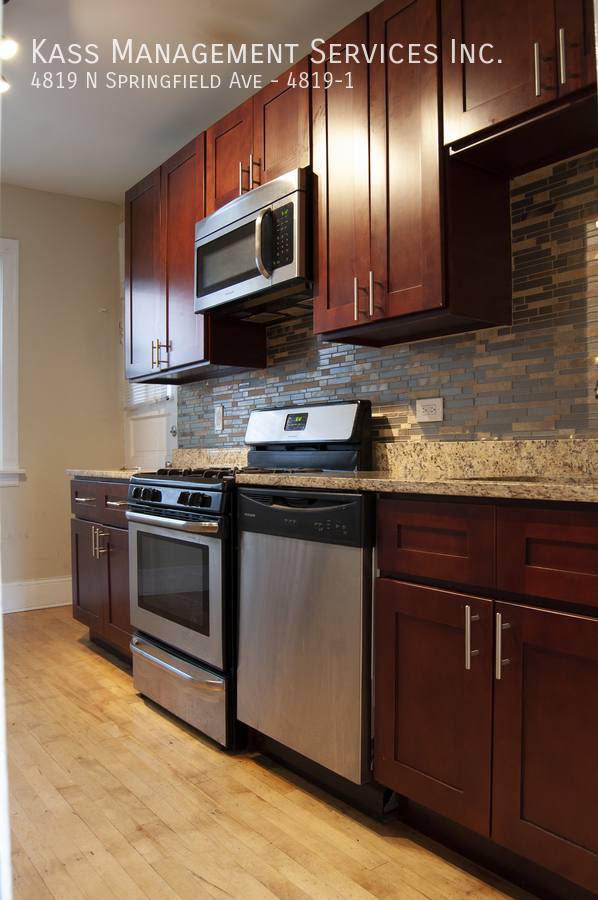 Apartment for rent at 4819 N Springfield Ave #1, Chicago, IL 60625