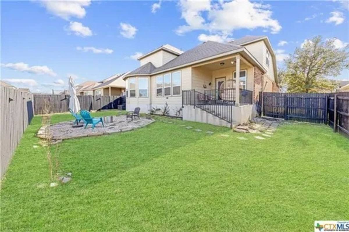 House for rent at 807 Old World Dr, Harker Heights, TX 76548