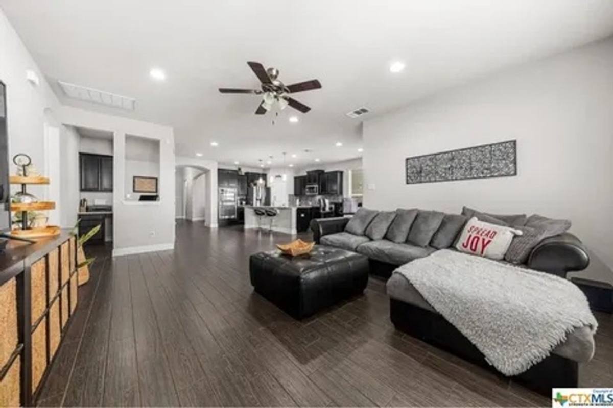 House for rent at 807 Old World Dr, Harker Heights, TX 76548