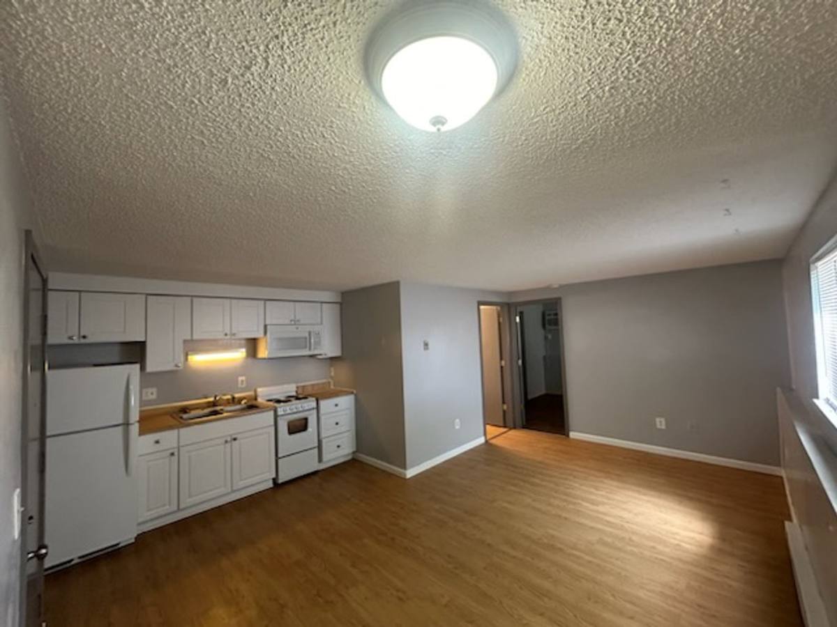 Apartment for rent at 5724 Glendale Dr, Lockport, NY 14094
