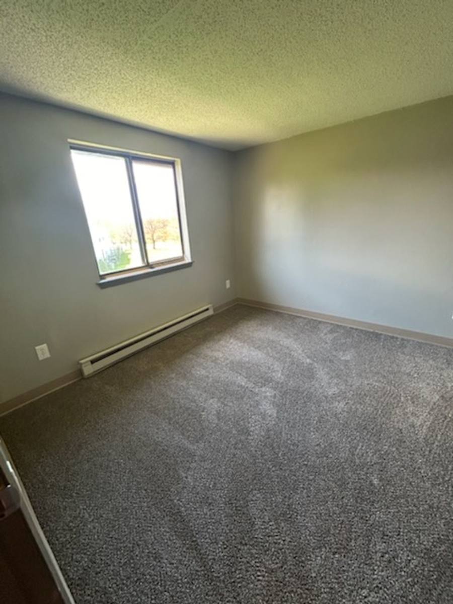 Apartment for rent at 5724 Glendale Dr, Lockport, NY 14094