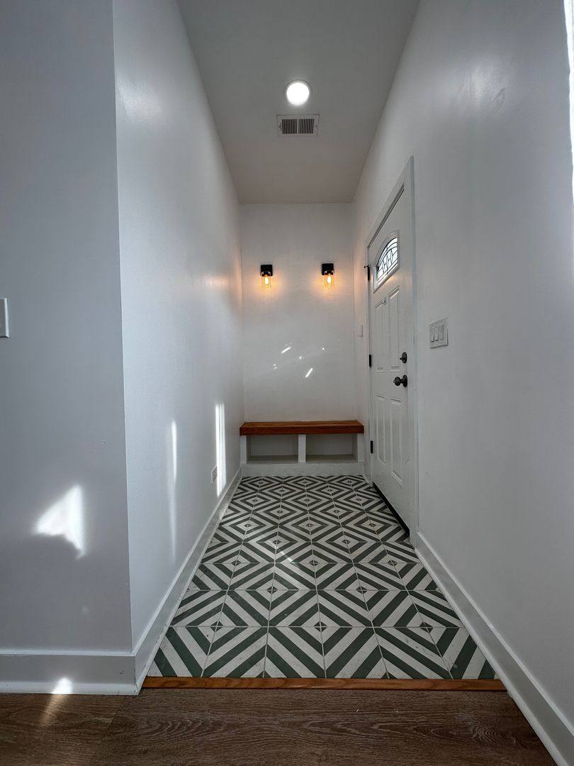 Apartment for rent at 2812 S Pulaski Rd #1, Chicago, IL 60623