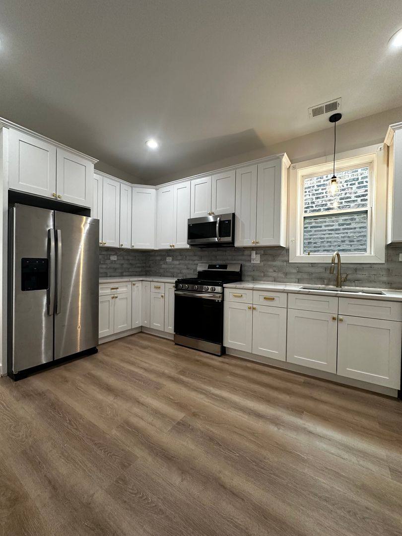 Apartment for rent at 2812 S Pulaski Rd #1, Chicago, IL 60623