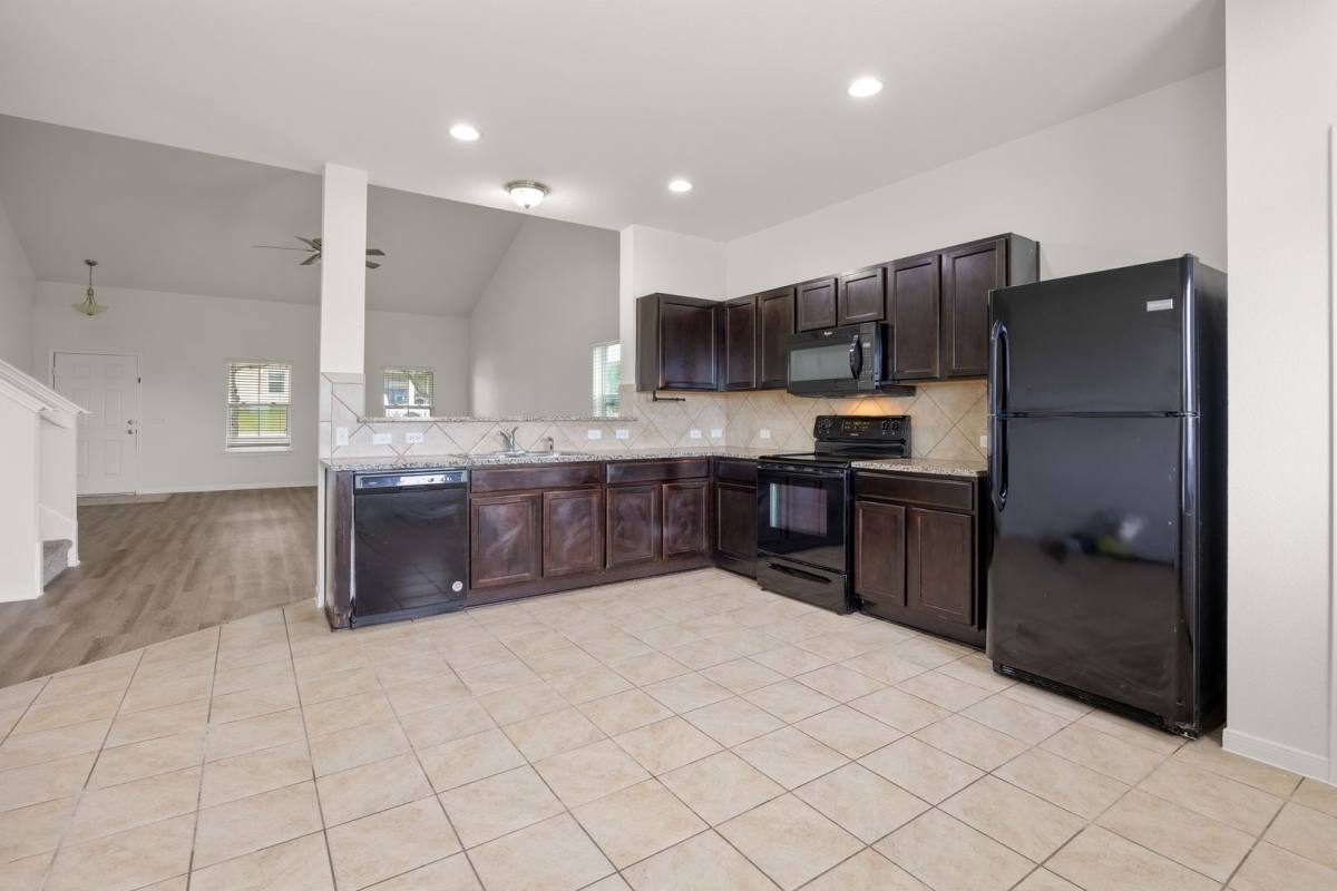 House for rent at 703 Liard River Rd, Hutto, TX 78634