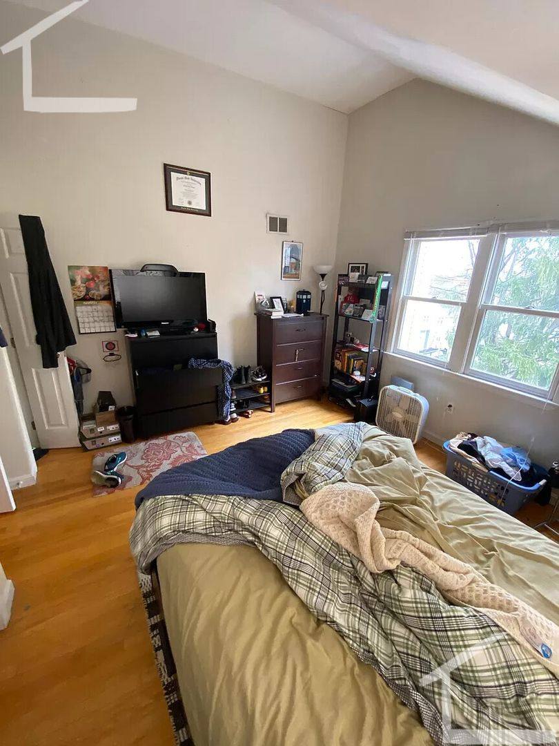 Townhouse for rent at 258 Allston St #1, Brighton, MA 02135