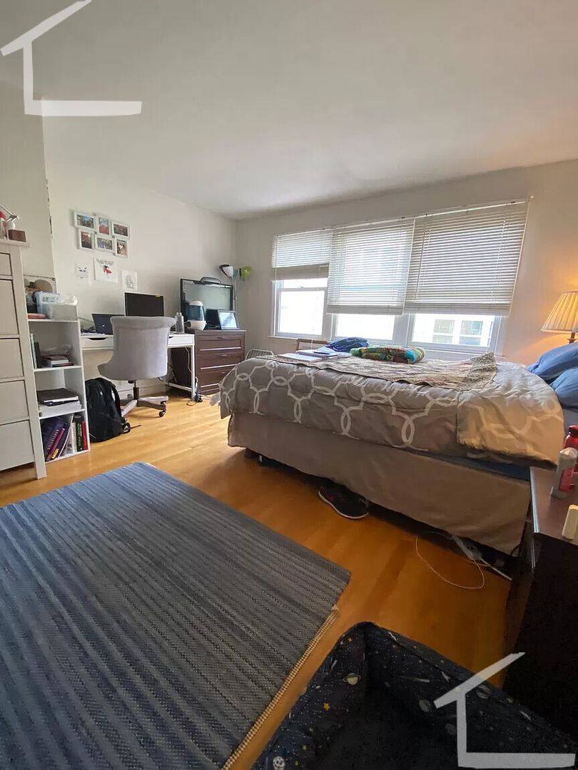 Townhouse for rent at 258 Allston St #1, Brighton, MA 02135