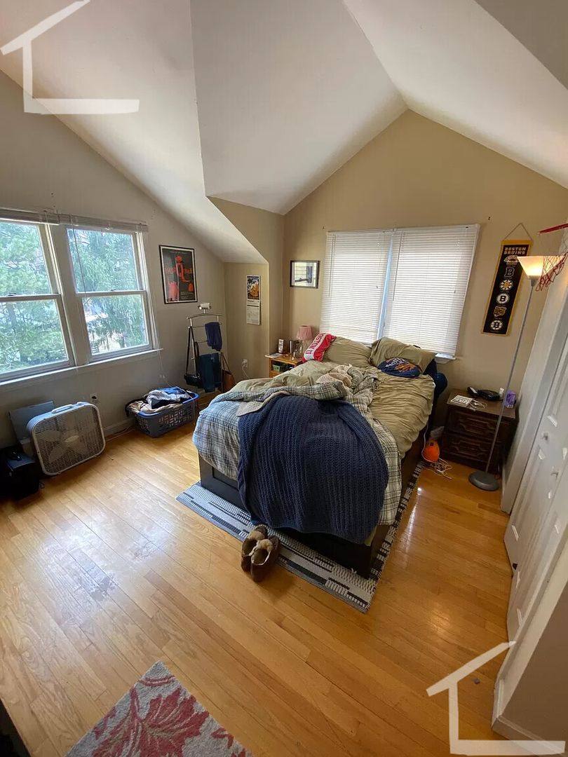 Townhouse for rent at 258 Allston St #1, Brighton, MA 02135