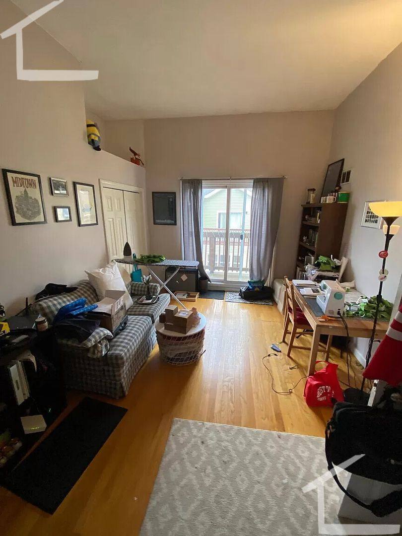 Townhouse for rent at 258 Allston St #1, Brighton, MA 02135
