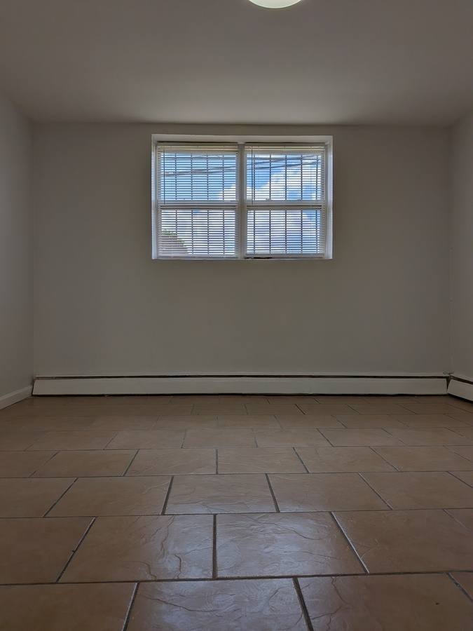 Apartment for rent at 320 Eastern Parkway, Irvington, NJ 07111