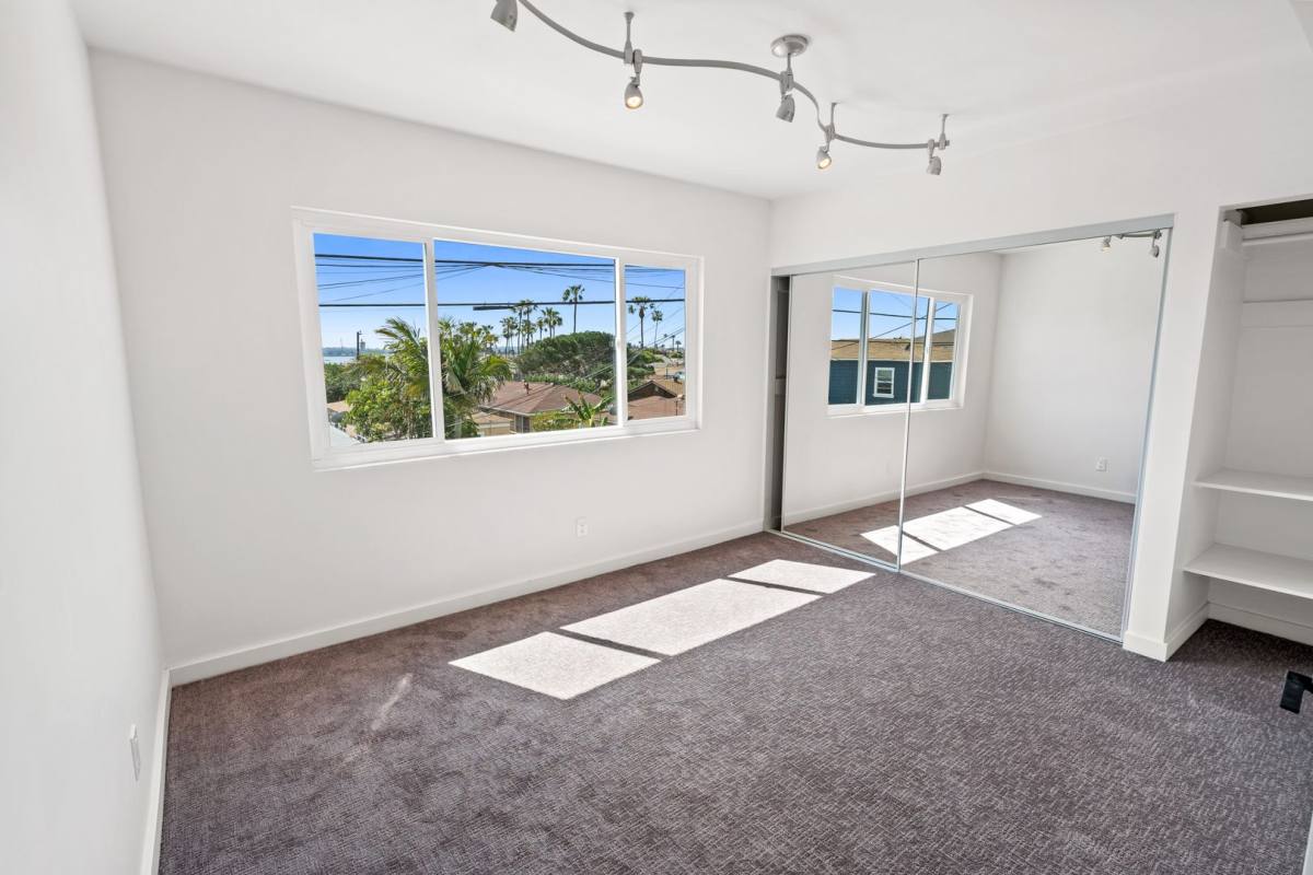 Apartment for rent at 2121 Thomas Ave, San Diego, CA 92109