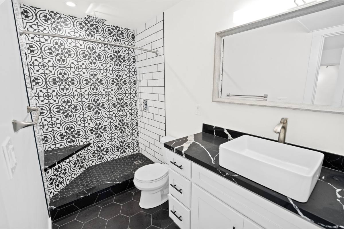Apartment for rent at 2121 Thomas Ave, San Diego, CA 92109