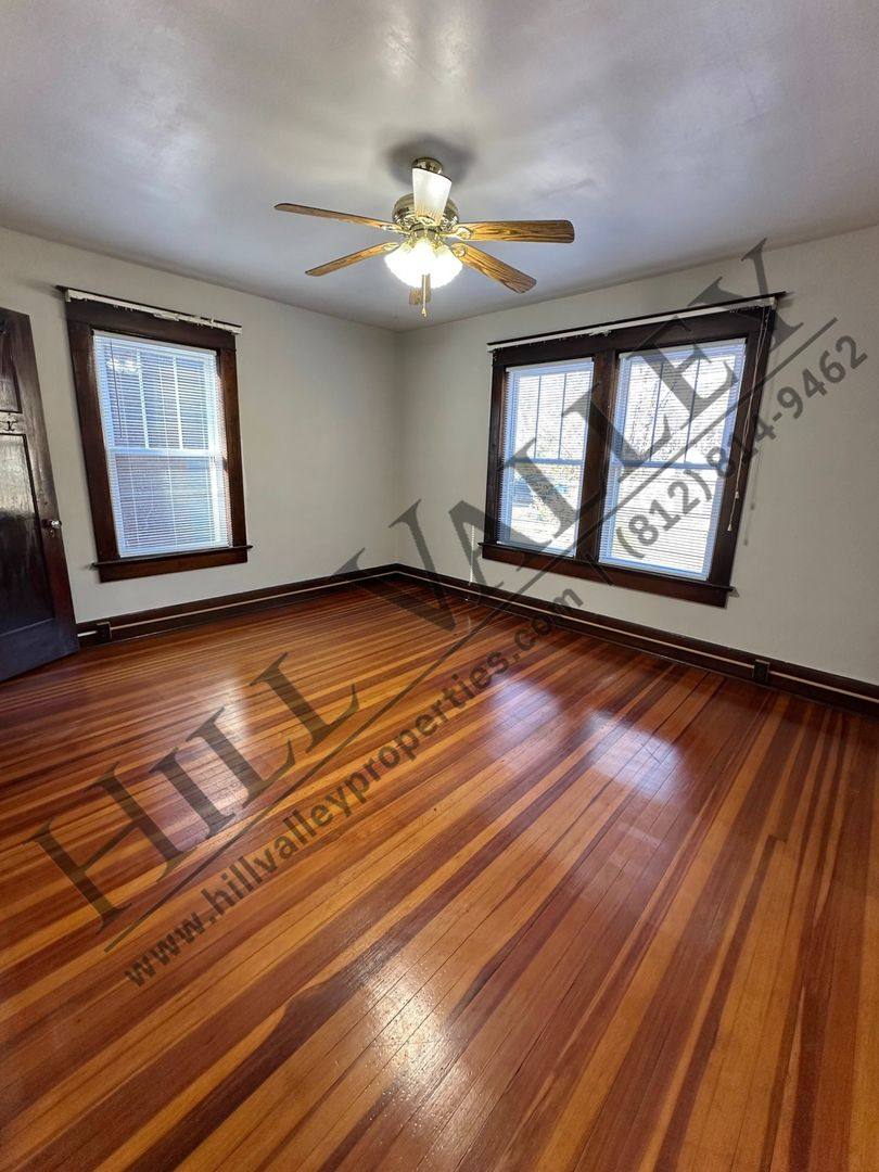 Apartment for rent at 427 Washington Ave, Terre Haute, IN 47802