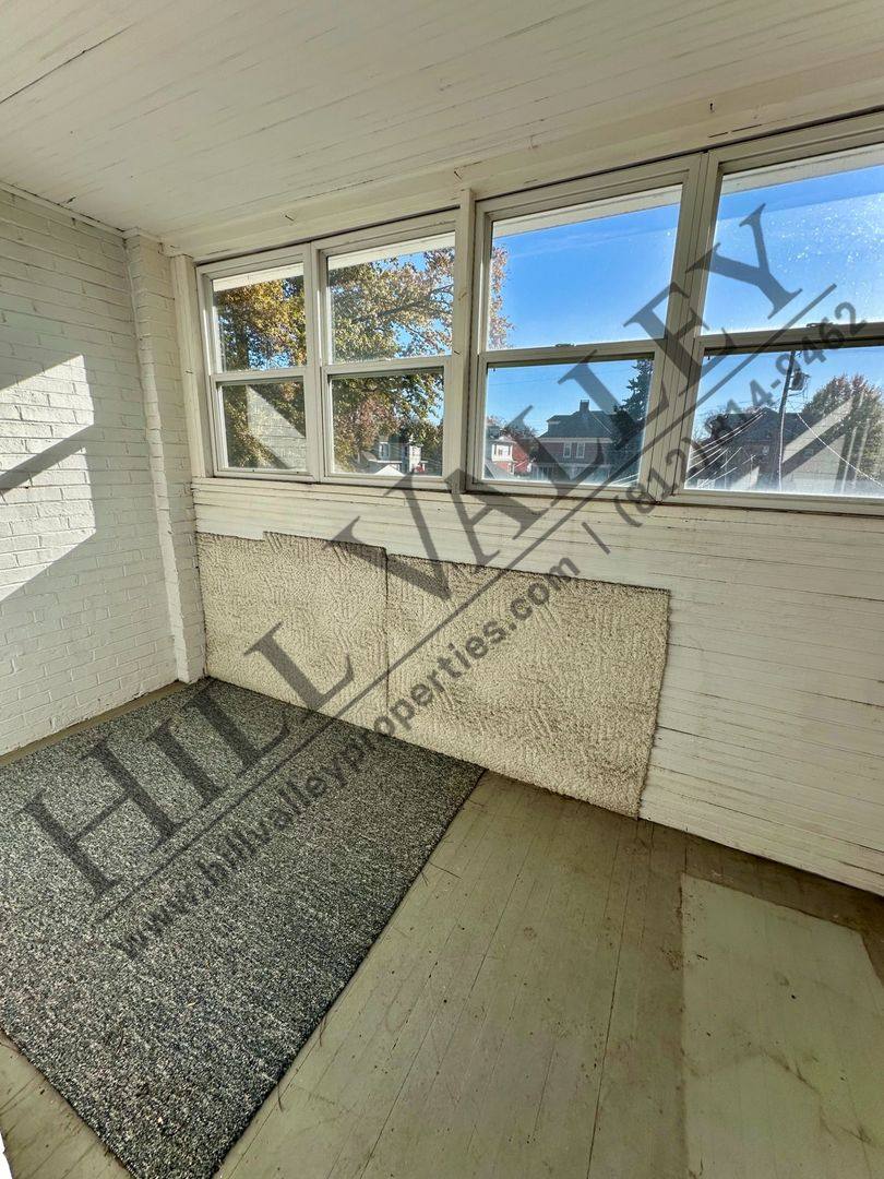 Apartment for rent at 427 Washington Ave, Terre Haute, IN 47802