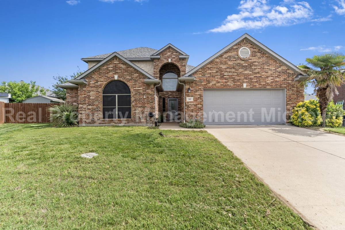 House for rent at 343 Mesquite Hill Drg, Arlington, TX 76002