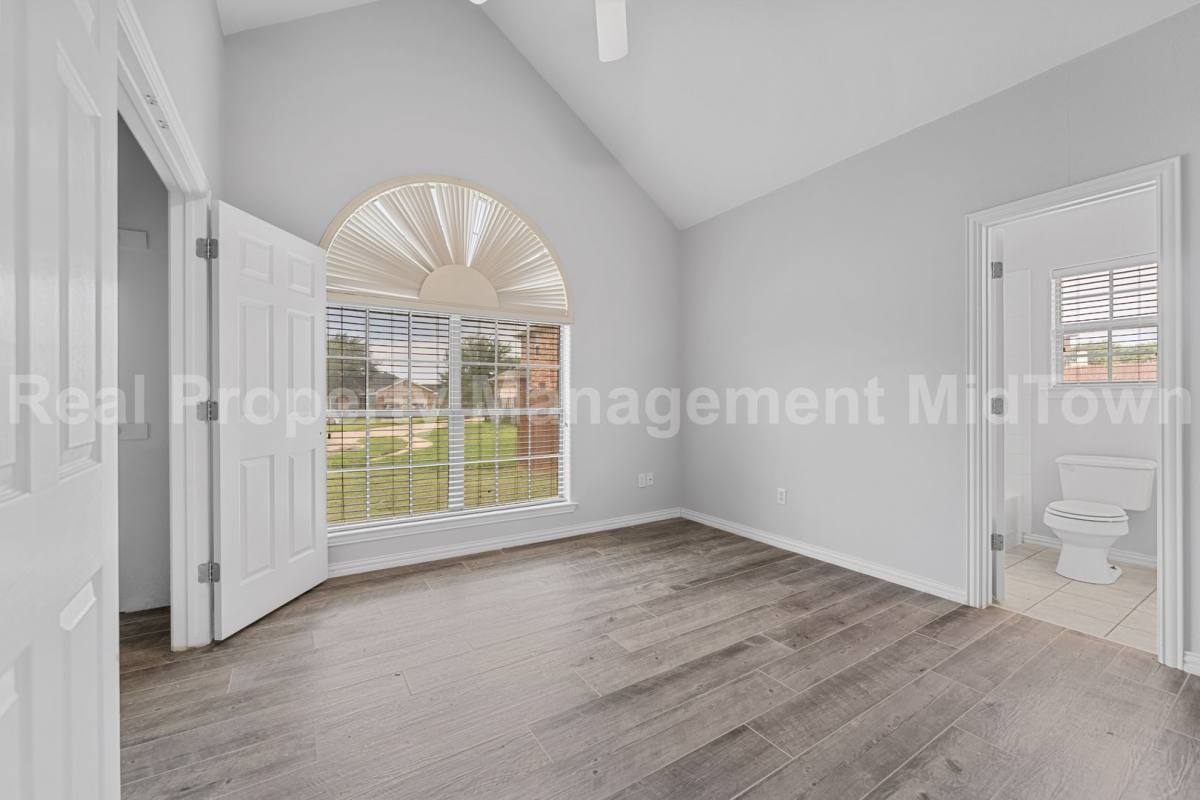 House for rent at 343 Mesquite Hill Drg, Arlington, TX 76002