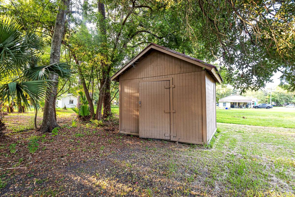 House for rent at 1810 12th St, Pascagoula, MS 39567