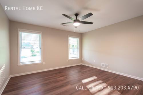 House for rent at 7620 Robinson St, Overland Park, KS 66204