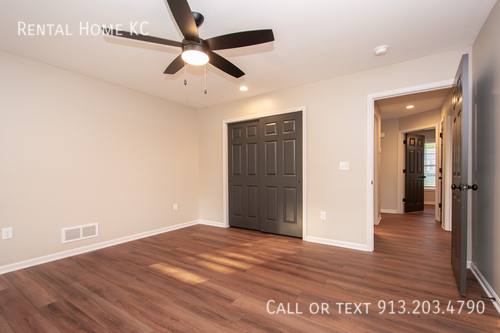 House for rent at 7620 Robinson St, Overland Park, KS 66204
