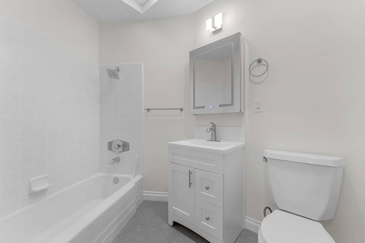 Apartment for rent at 1701 Washington Way #2, Venice, CA 90291